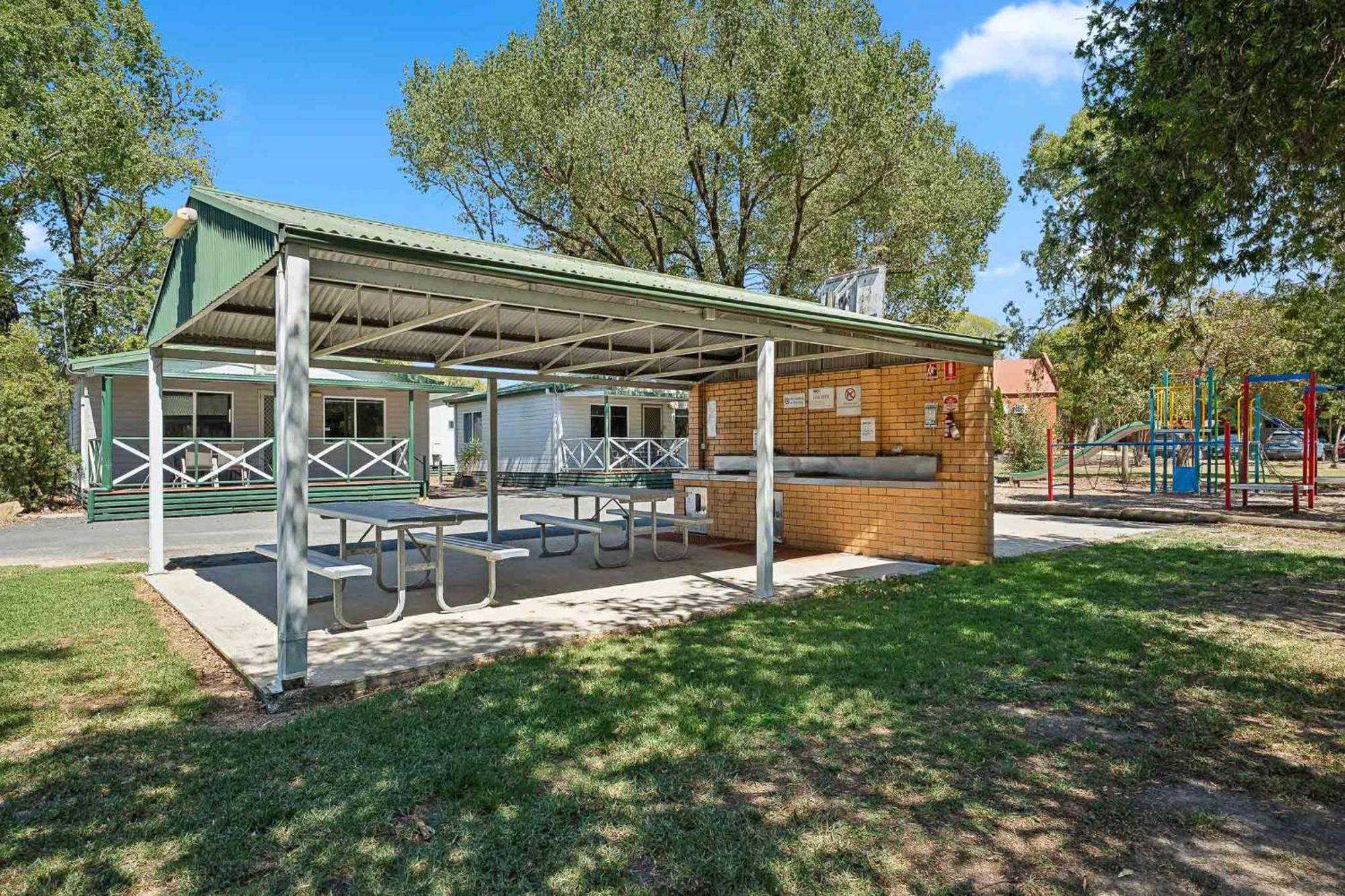 Borderland Wodonga Holiday Park Екстериор снимка